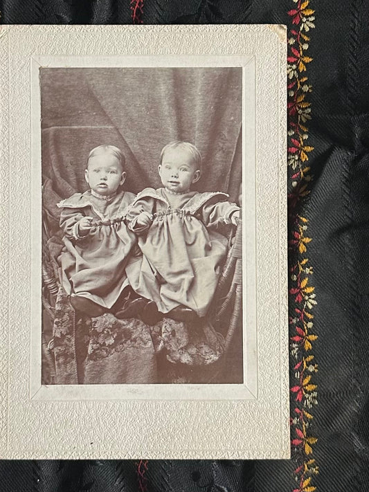 Antique Late 1800s Cabinet Card Portrait of Infant Twin Girls