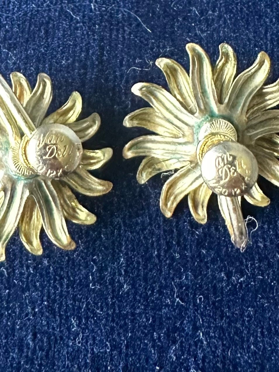 1940s Signed Van Dell 1/20 12k GF Yellow & Rose Gold Filled Two Tone Floral Blue Stone Screw-back Earrings
