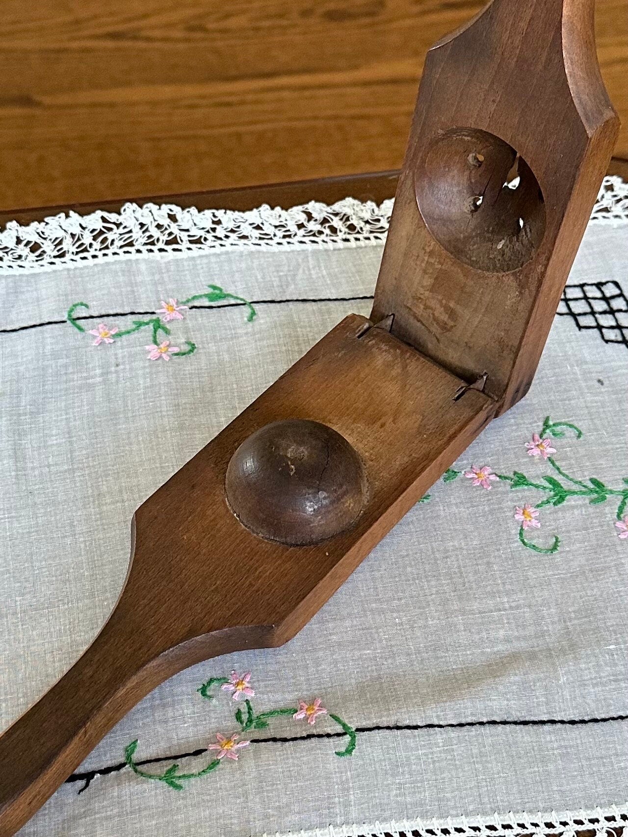 Antique Primitive Wood Citrus Lemon Squeezer Juicer Press
