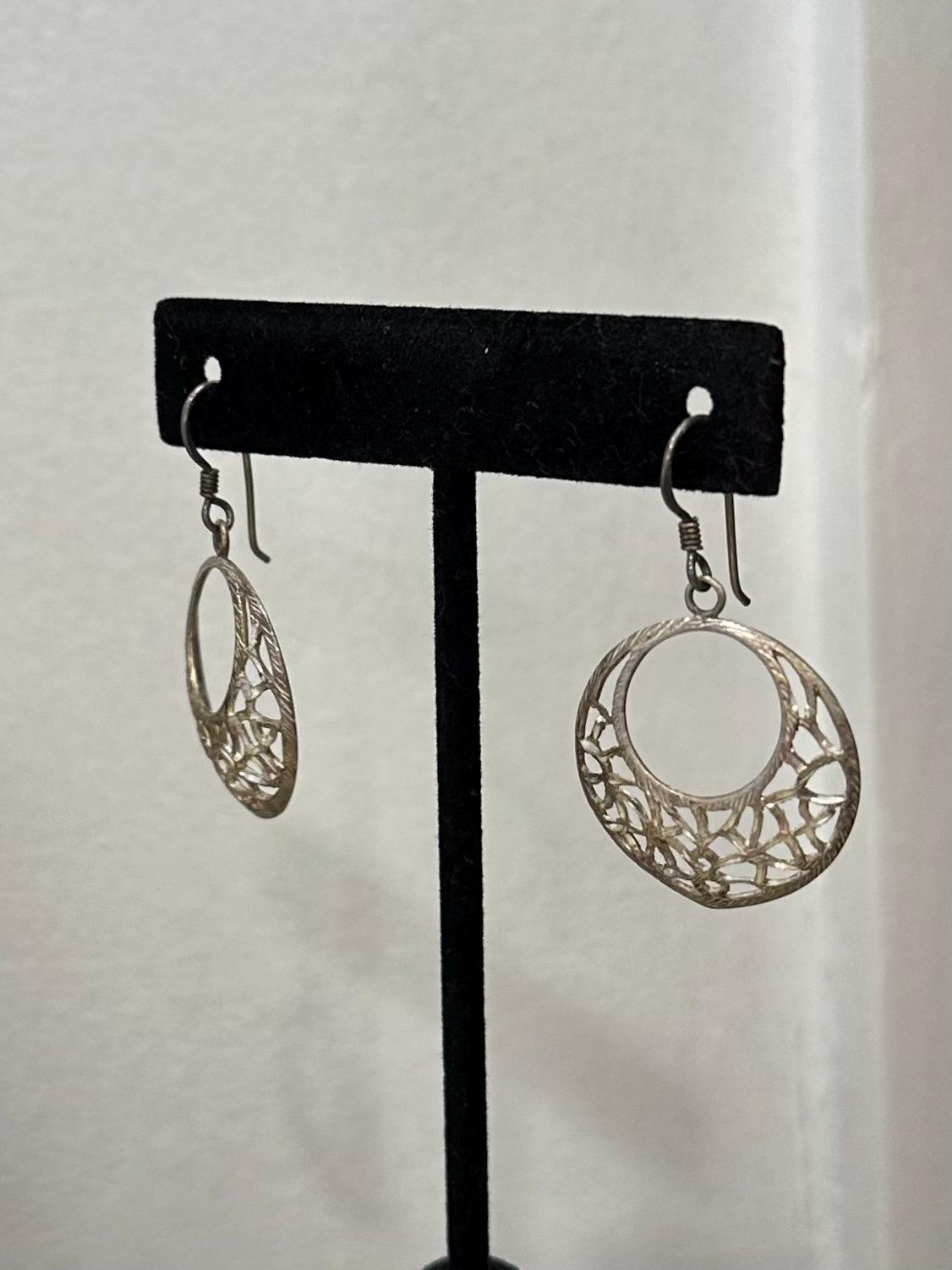 Vintage Sterling Silver 925 Open Circle Ornate Etched Dangle Earrings
