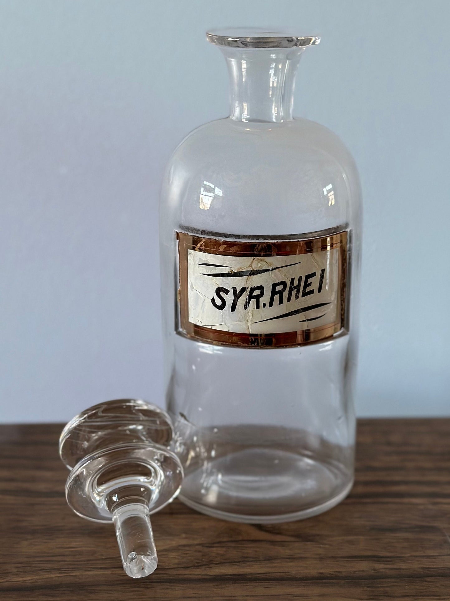 Antique Late 1800s Glass Apothecary Pharmacy Bottle SYR. RHEI Syrup Medicine