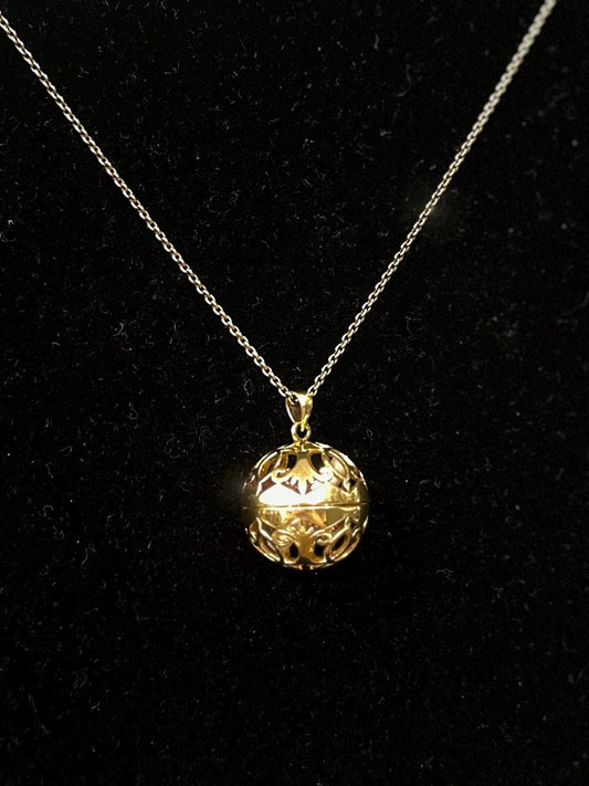 Vintage Gold Plated Sterling Silver 925 Orb Pendant Necklace with Blank Scroll Inside