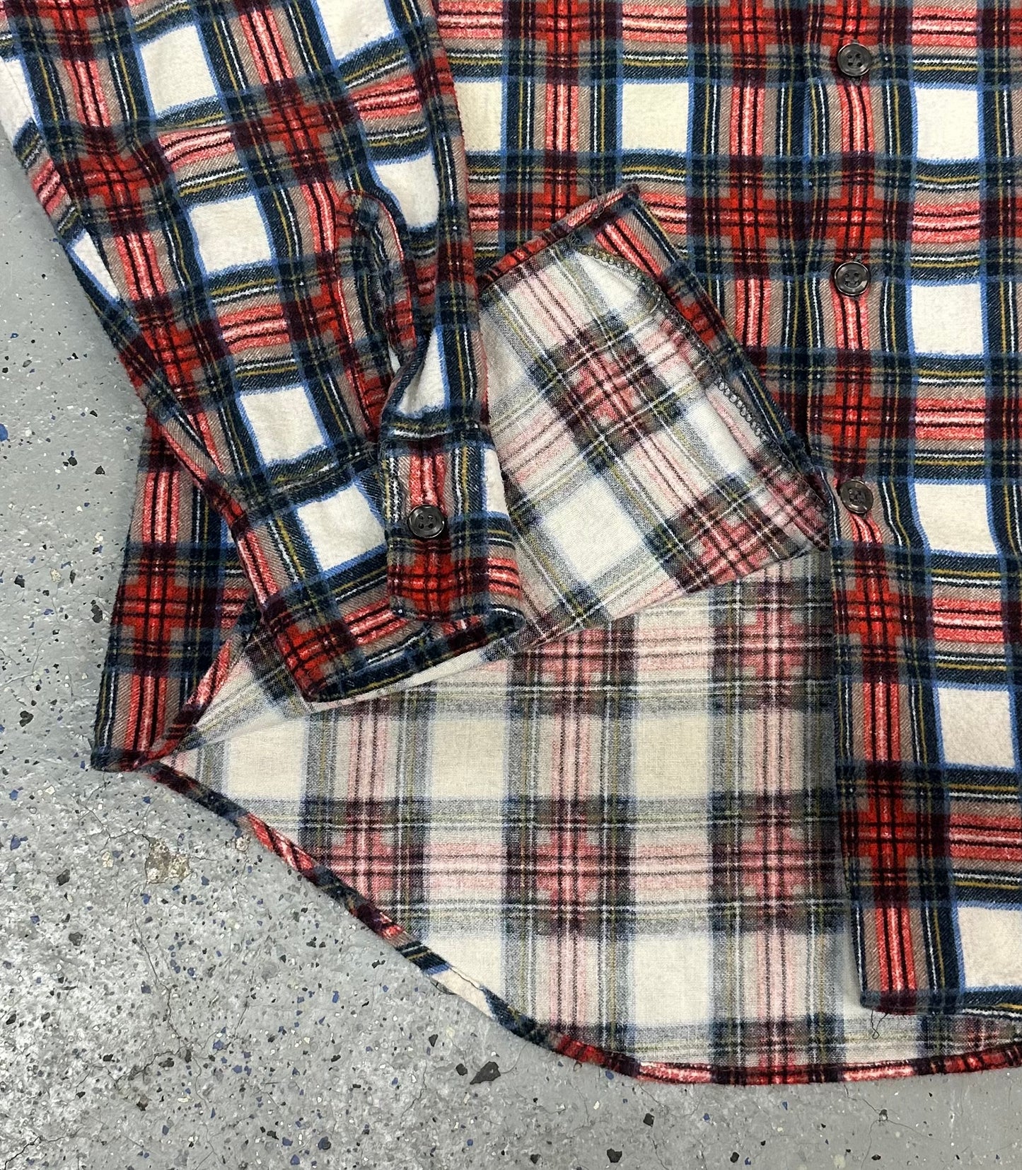 1970s 1980s Sears Work Leisure Plaid Cotton Flannel Shirt