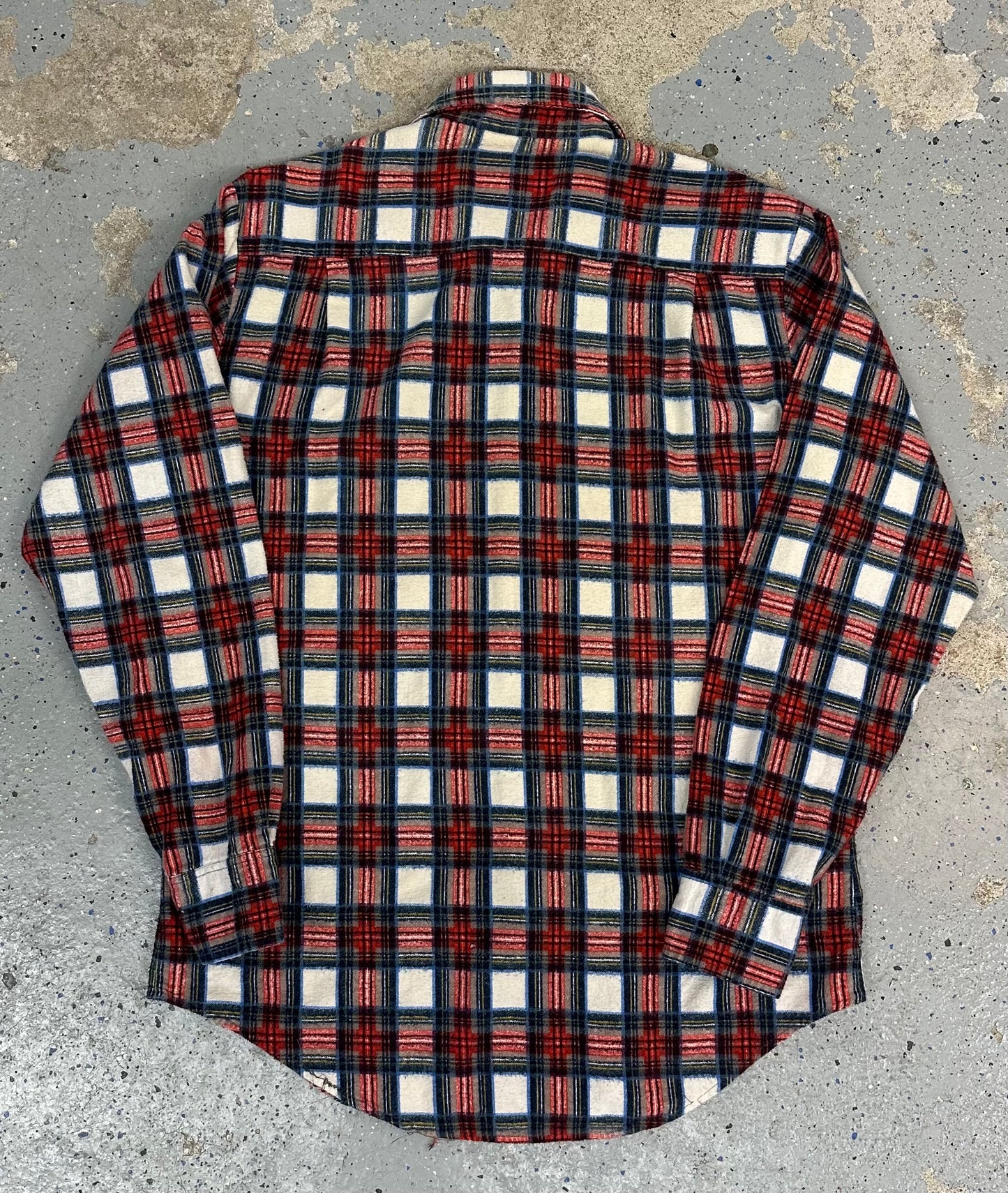 1970s 1980s Sears Work Leisure Plaid Cotton Flannel Shirt