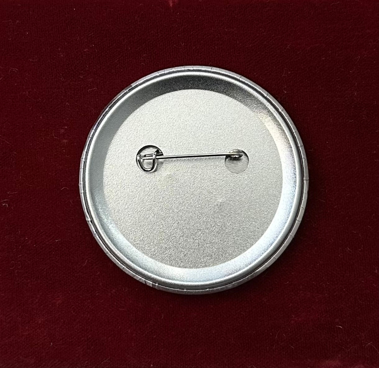 'Pasta-Garlanded Kitten' Button Pin