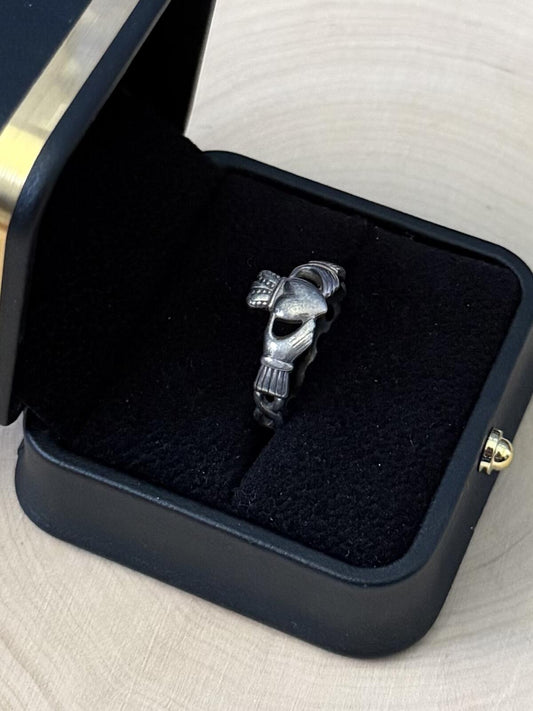 Vintage Irish Hallmarked Sterling Silver Claddagh Ring Twisted Band 9.5 Unisex