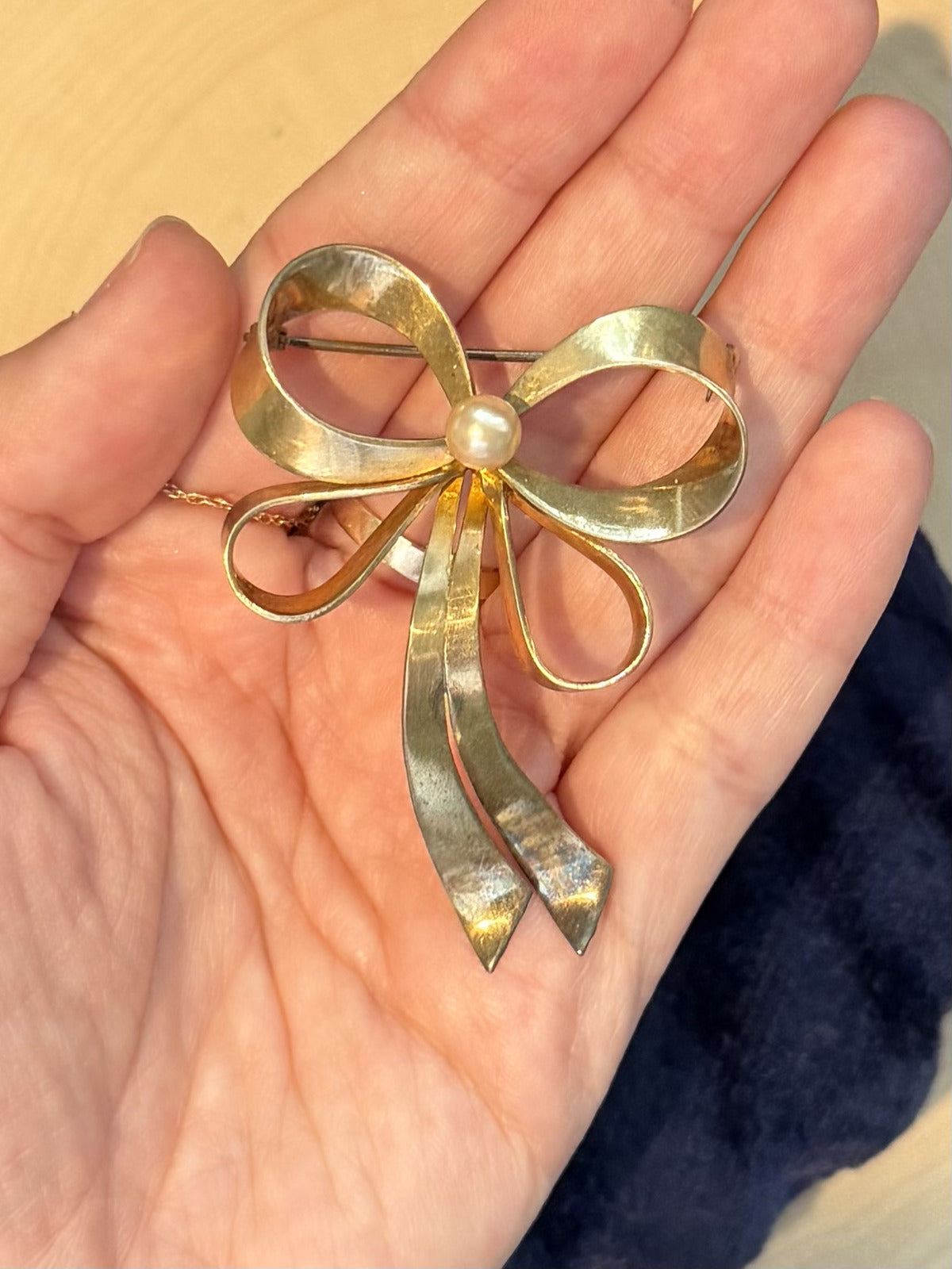 1940s J&L Hartzberg Midcentury Gold Tone Sterling Silver Pearl Bow Brooch Pin