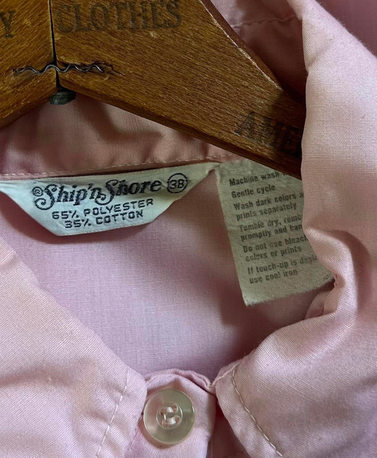 1970s Ship 'n Shore Women's Pink Long Sleeve Collared Shirt