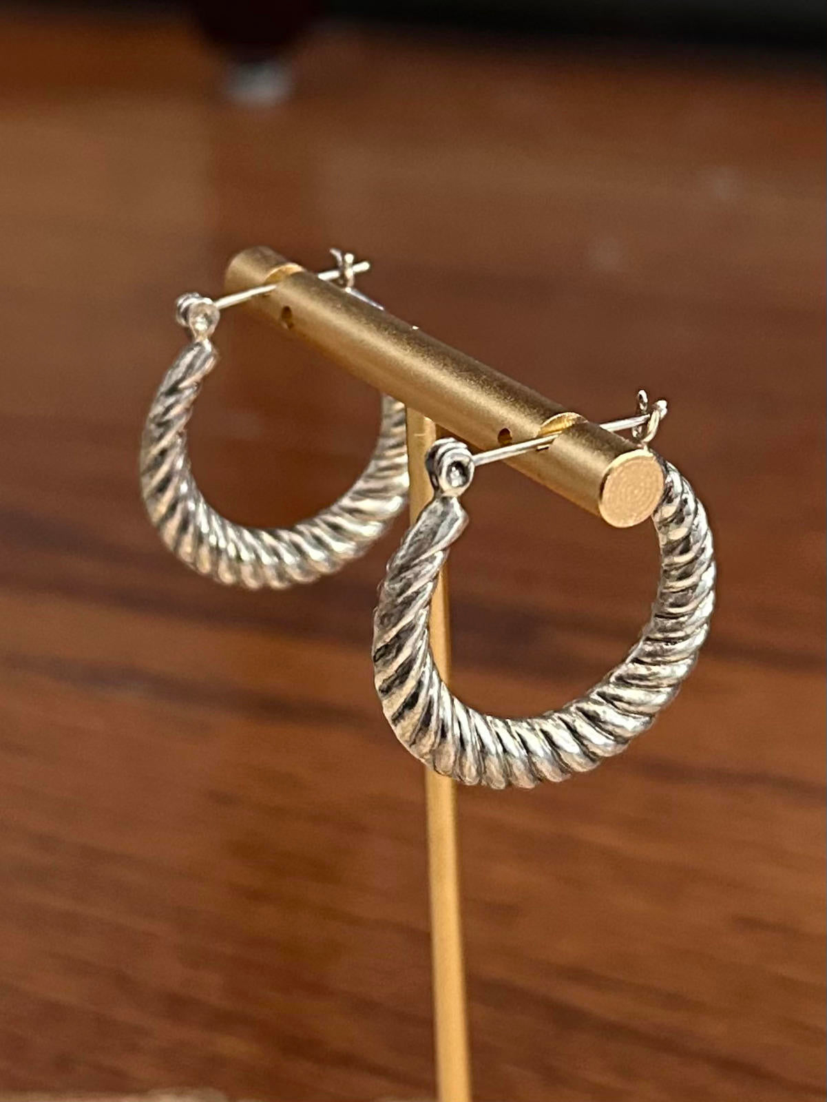 Vintage Sterling Silver Twist Ribbed Hoop Earrings