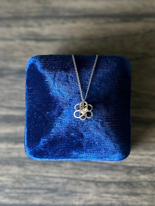 Vintage Signed DEC Curtis Jewelry Manufacturing Co. 1/20 14k GF Gold Filled Dainty CZ Floral Pendant Necklace 17.25”