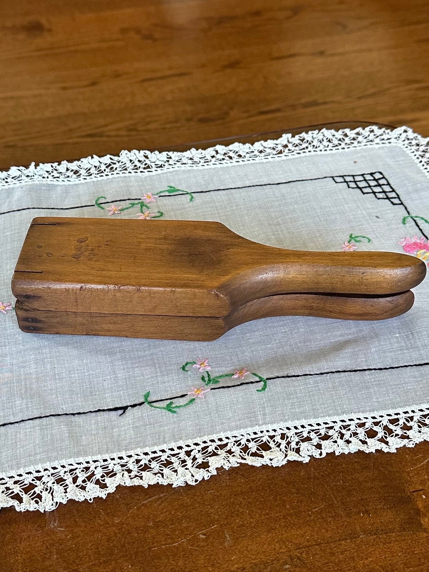Antique Primitive Wood Citrus Lemon Squeezer Juicer Press