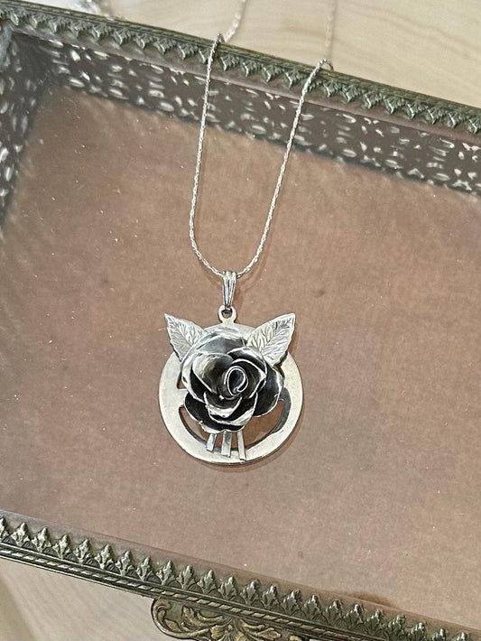 Vintage Midcentury Signed CORO Silver Tone 3 Dimensional Rose Pendant Necklace