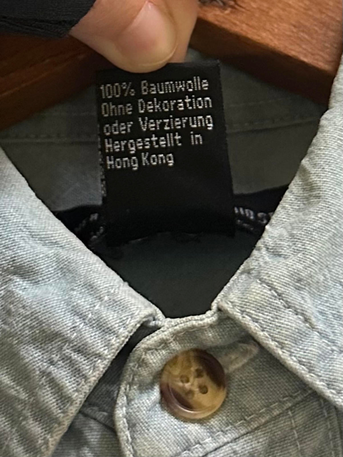 1995 Warner Bros. Studio Store Wile E. Coyote Genius Denim Button Shirt