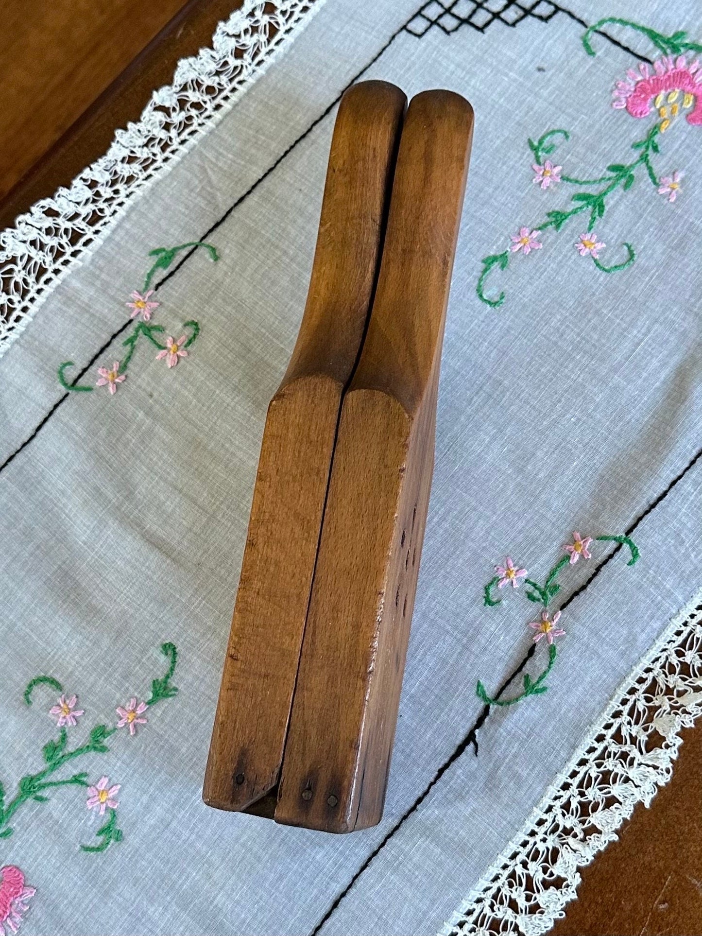 Antique Primitive Wood Citrus Lemon Squeezer Juicer Press