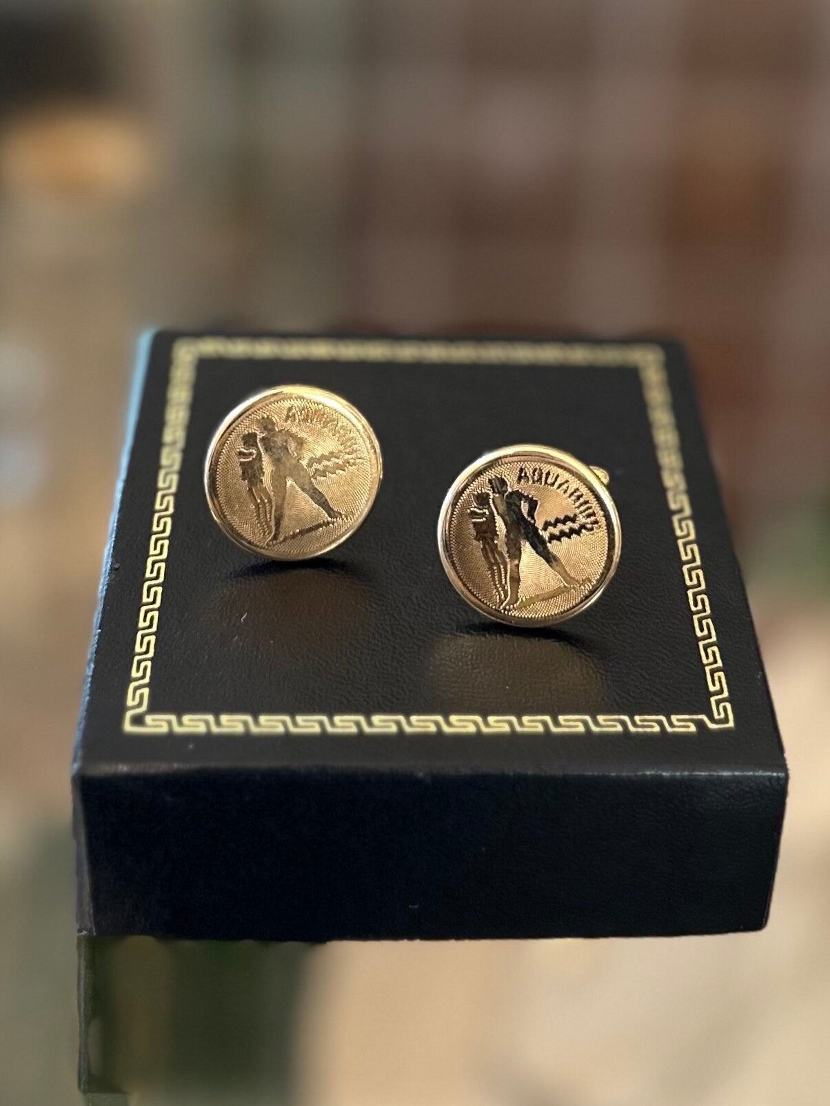 Cufflinks