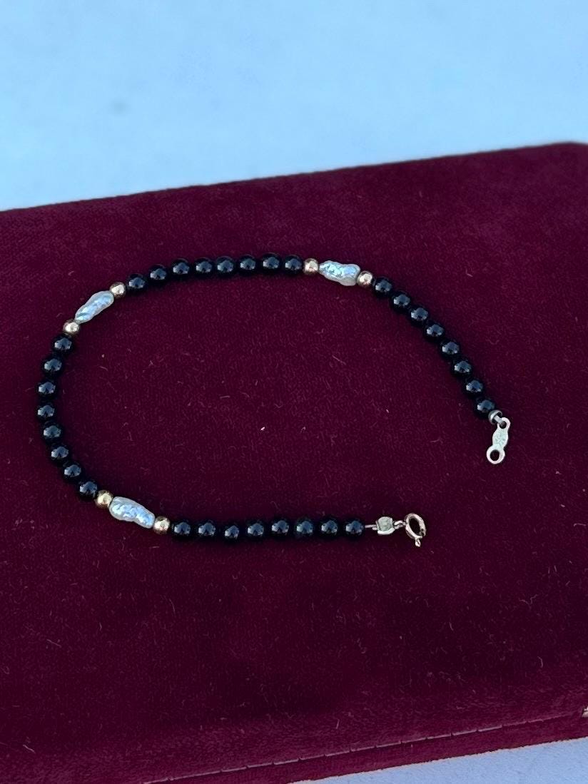 Vintage Dainty 14k Yellow Gold Genuine Black Onyx & Freshwater Pearl 4mm Beaded Bracelet 7”