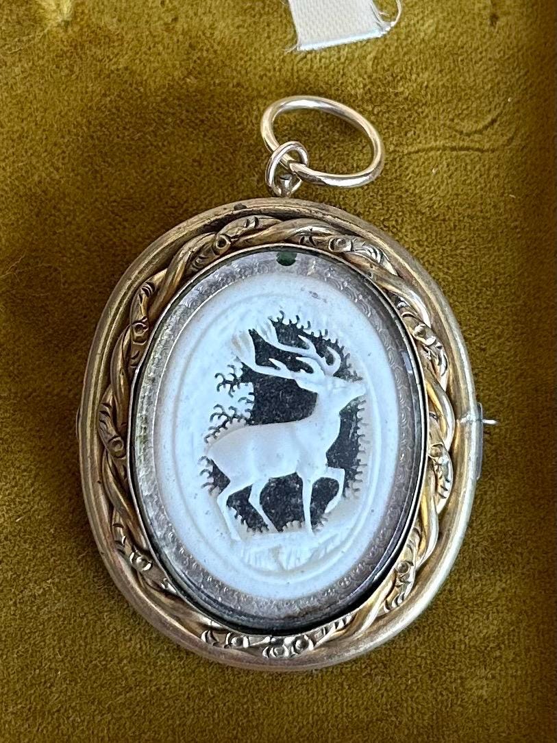 ANTIQUE Victorian Hand Carved Shell Stag Deer Pictorial Landscape Gold Tone Gilt Metal Pinchbeck Brooch or Pendant C-Clasp