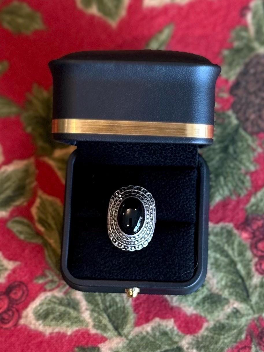 Vintage Art Deco Signed THEDA Sterling Silver Black Onyx Cabochon & Marcasite Statement Cocktail Ring US Size 6 1/2