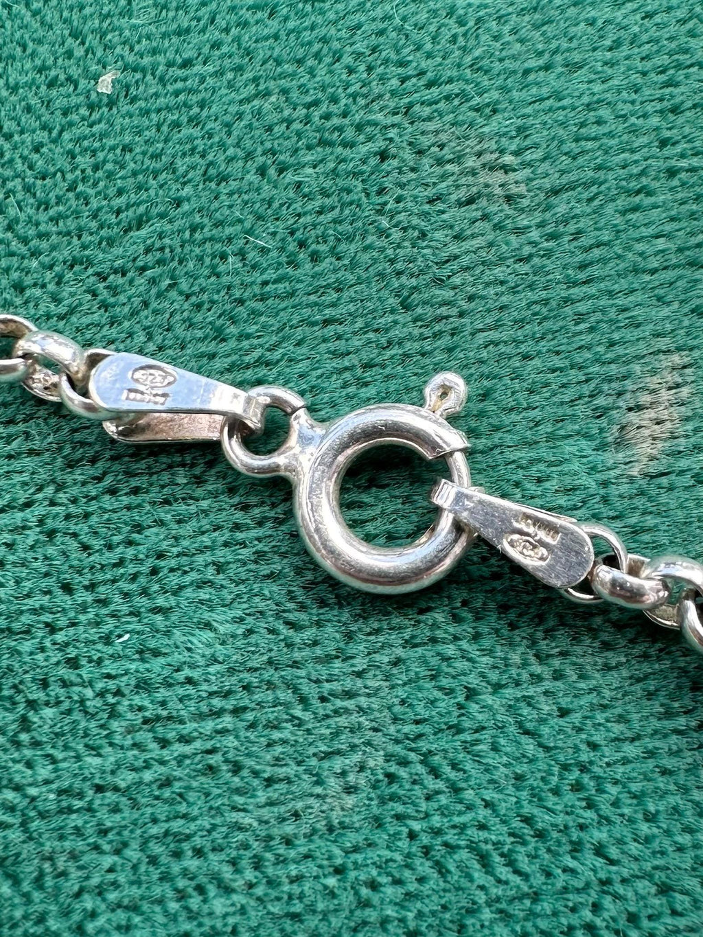 Vintage Hand Engraved Sterling Silver Large Oval Locket Pendant Necklace Rolo Chain 36"