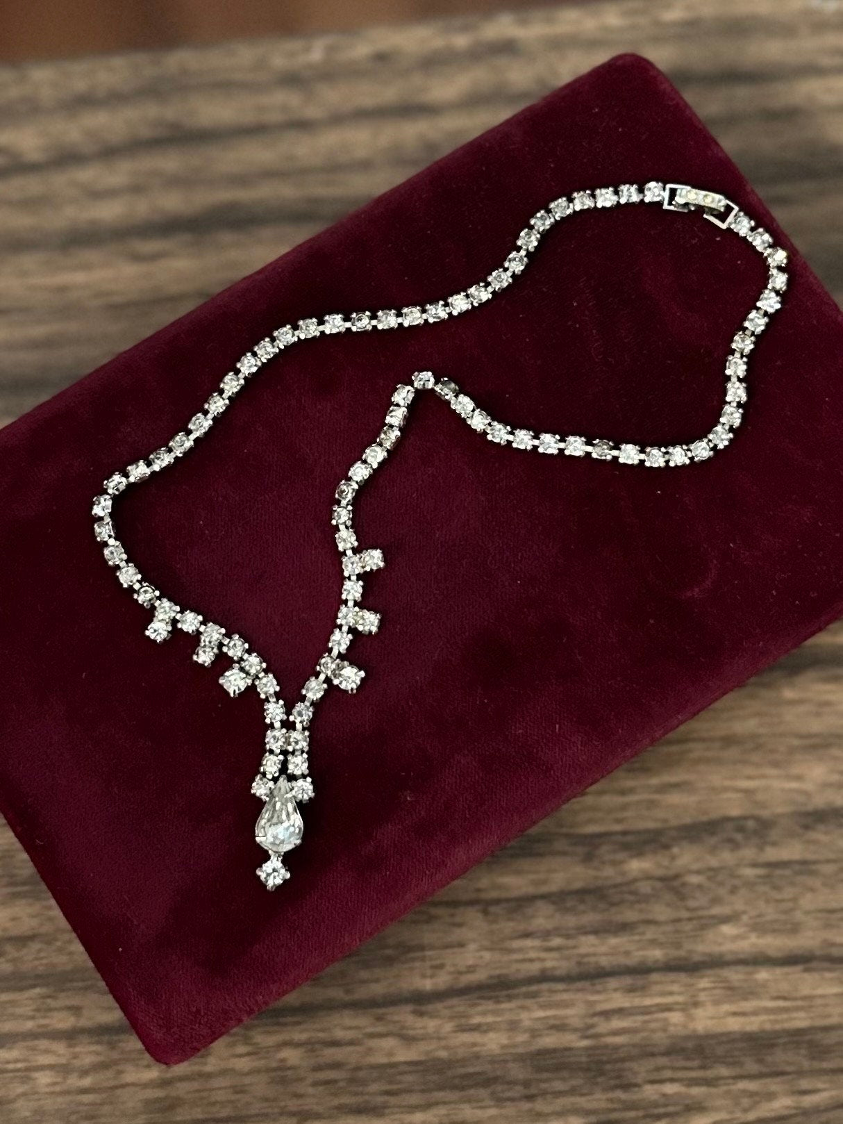 Vintage 1950s Clear Glass Rhinestone Teardrop Choker Necklace Collar 15” Evening Wedding Jewelry