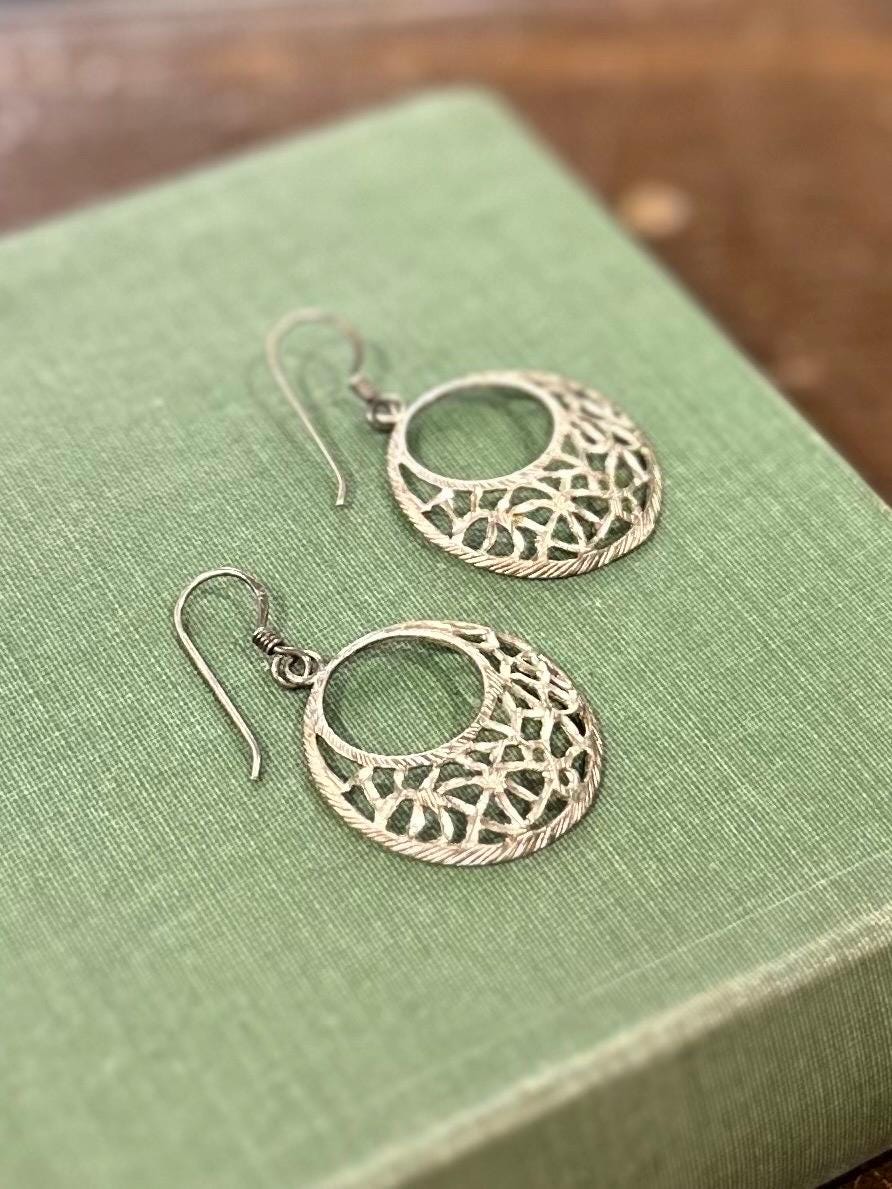Vintage Sterling Silver 925 Open Circle Ornate Etched Dangle Earrings