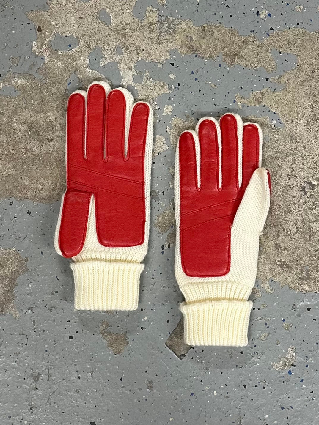 1980s Machine Knitted Acrylic & Faux Leather Gloves