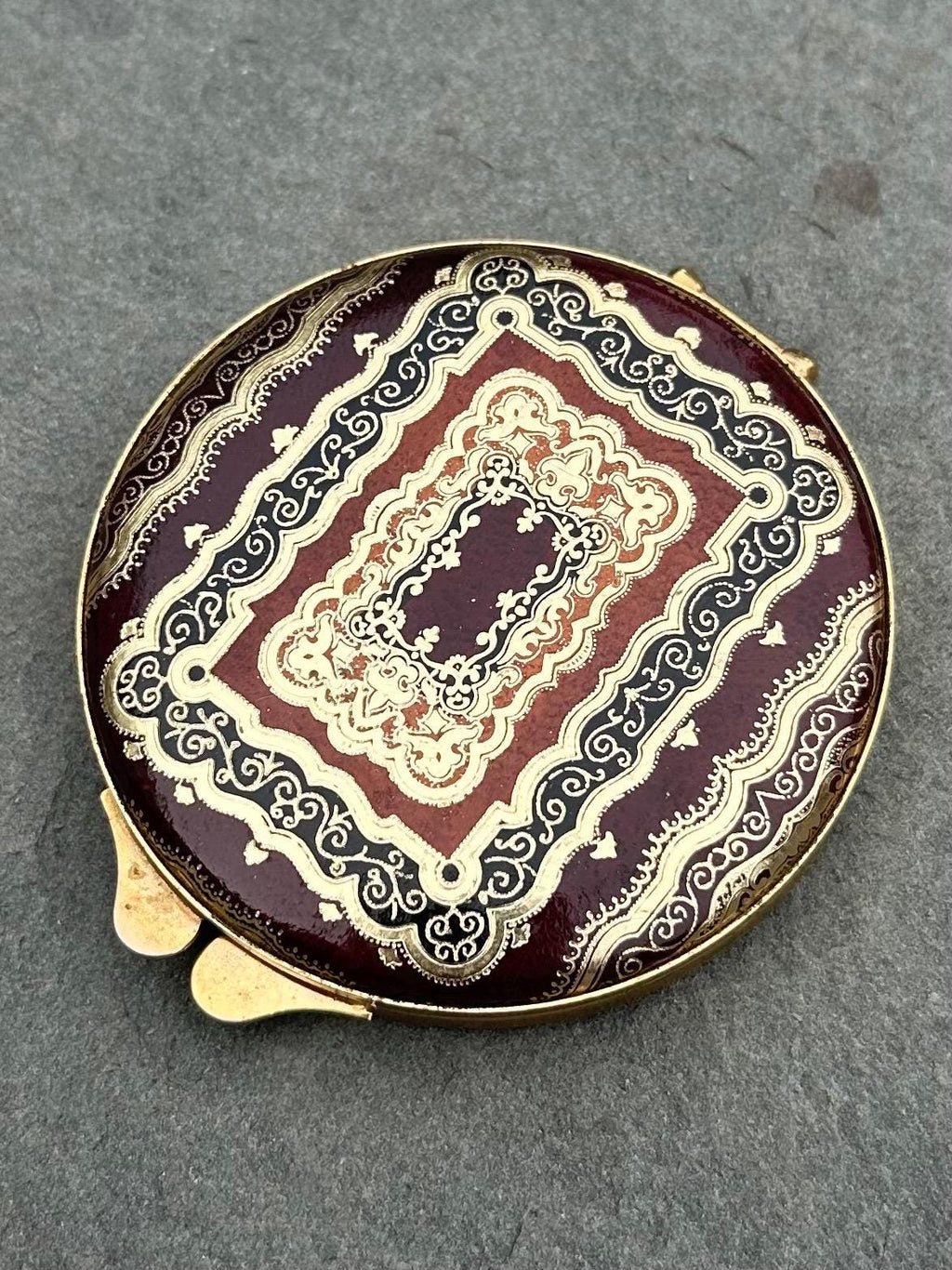 Vintage Circa 1940s 1950s Florentine Gold Embossed Maroon Italian Genuine Leather Mirror Powder Compact Midcentury | NEVER USED