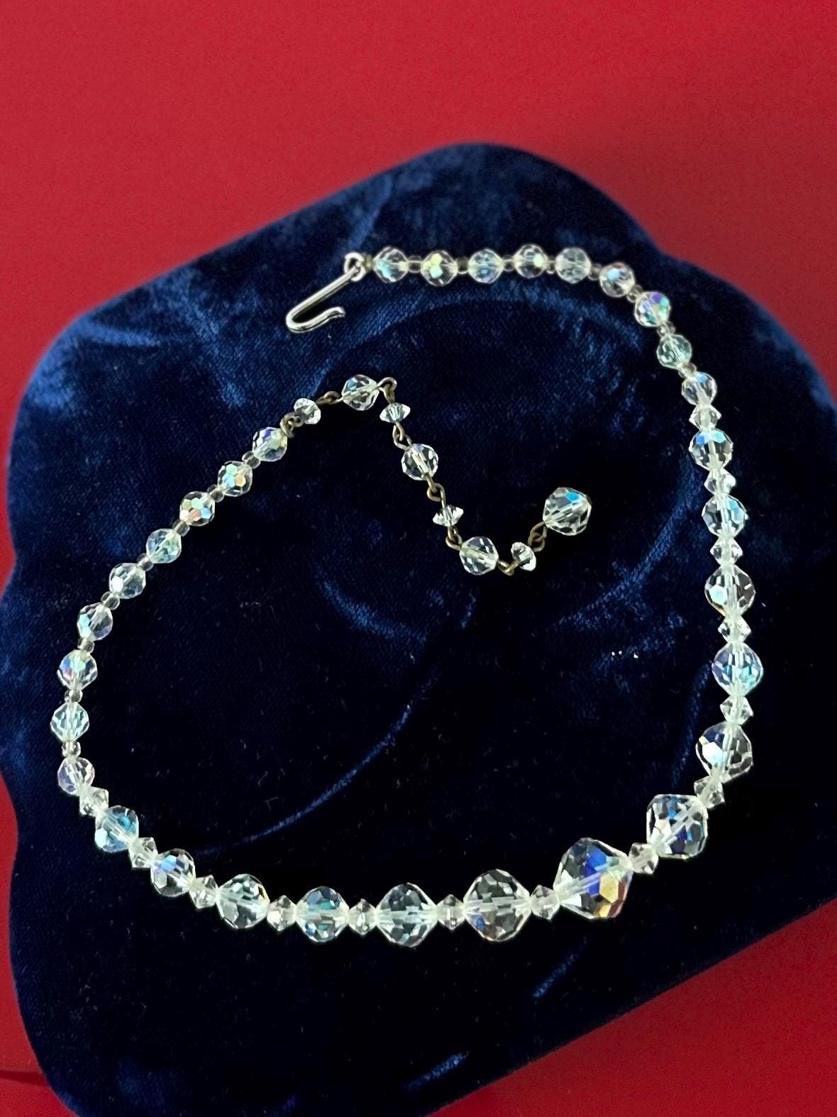 Vintage 1950s Midcentury Faceted Iridescent Clear Graduated Crystal Beaded Necklace Adjustable 15.25” Hook Closure