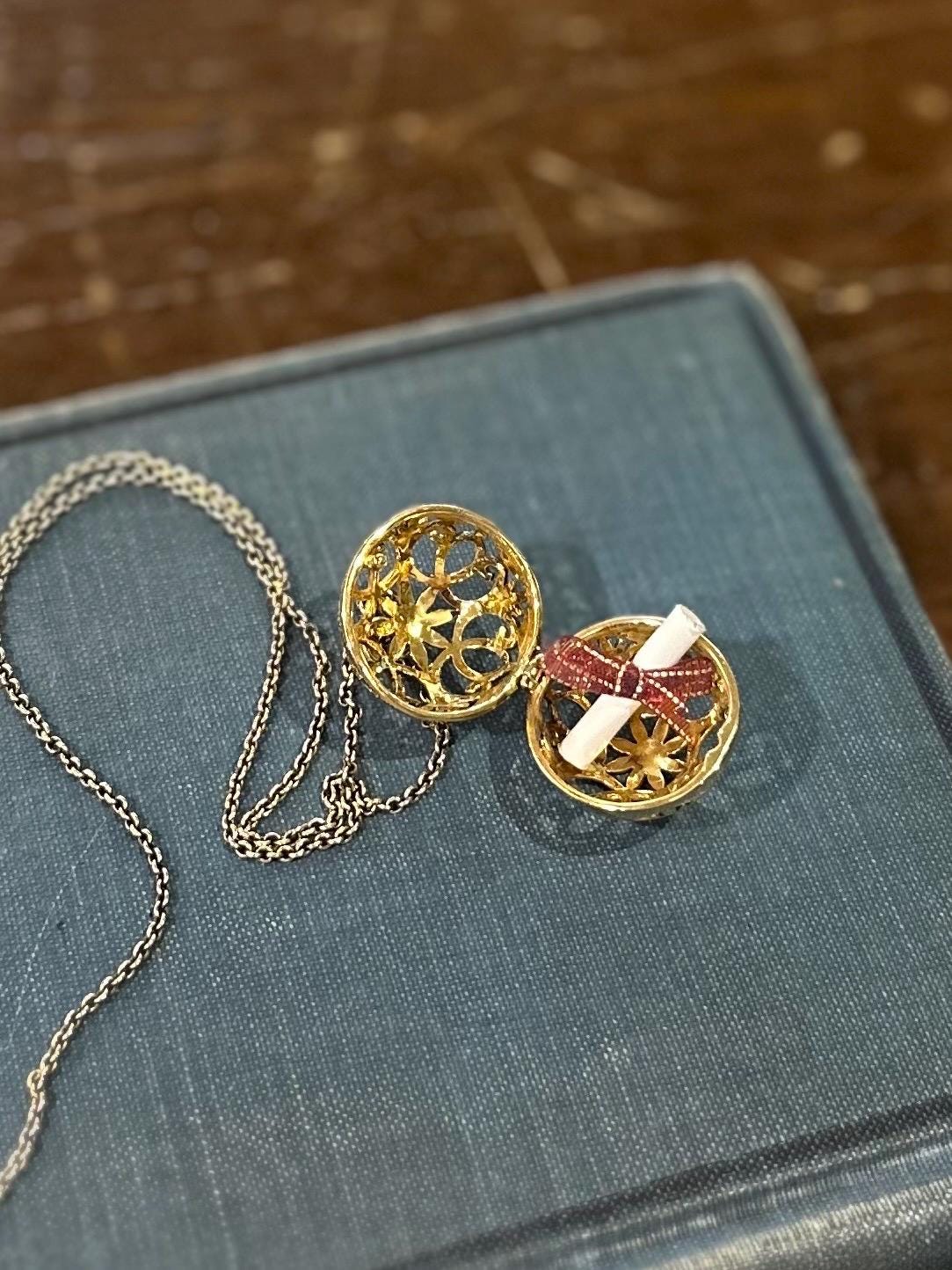 Vintage Gold Plated Sterling Silver 925 Orb Pendant Necklace with Blank Scroll Inside 24” Adjustable