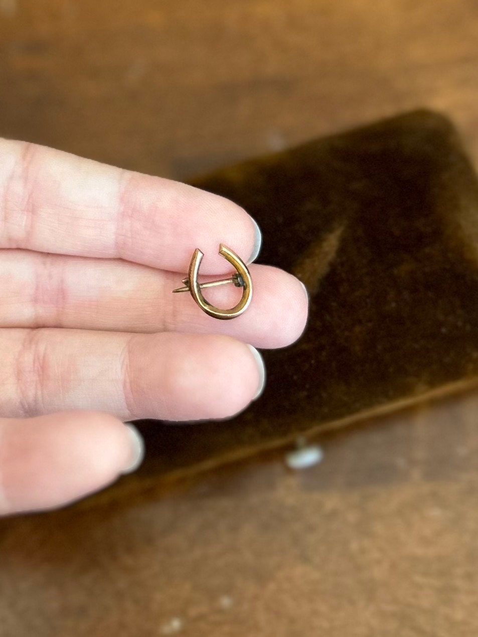 Antique Victorian Mini Gold Top Horseshoe Pin C-Clasp