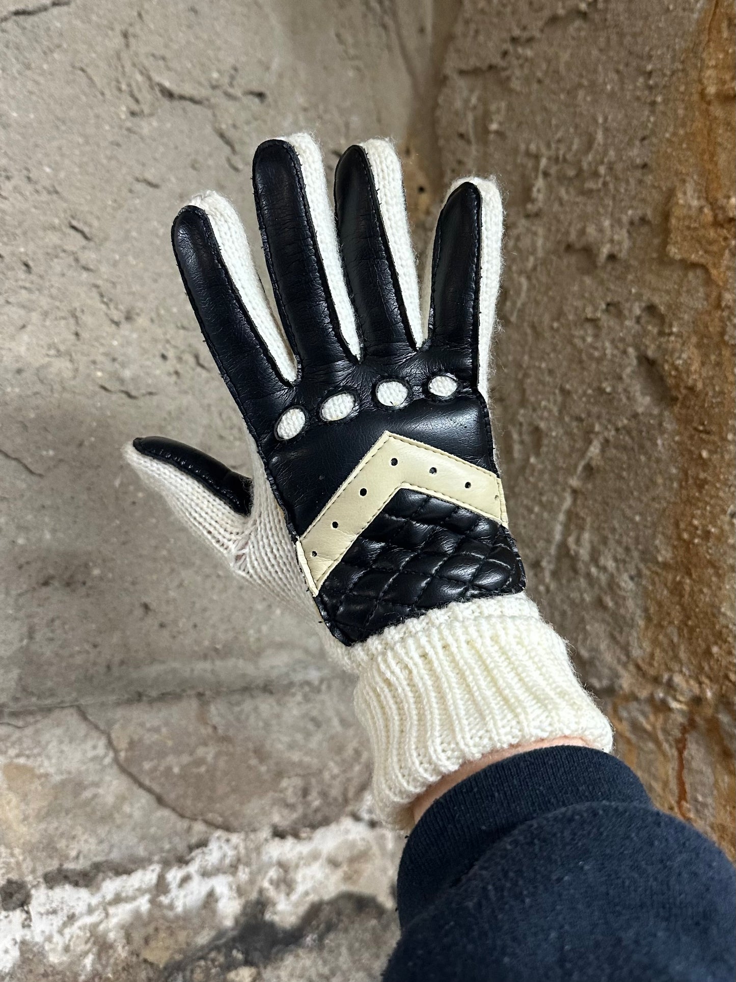 1980s Machine Knitted Acrylic & Faux Leather Gloves
