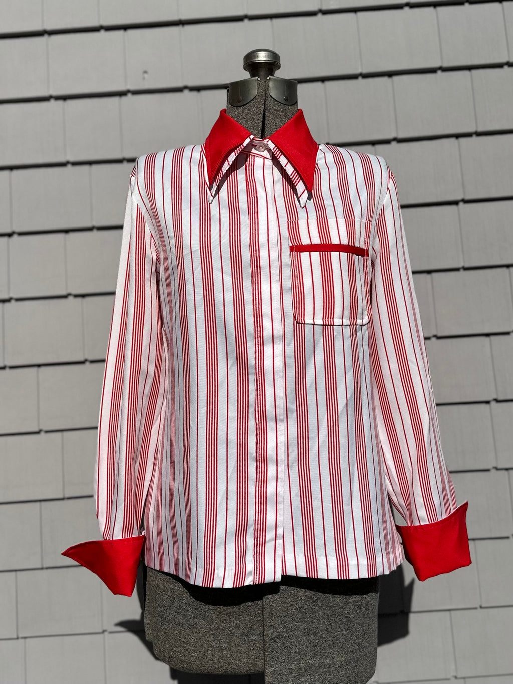 Vintage 1970s Joanna Women's Red & White Striped Double Collar Collared Button Down Blouse Long Sleeve Size 4