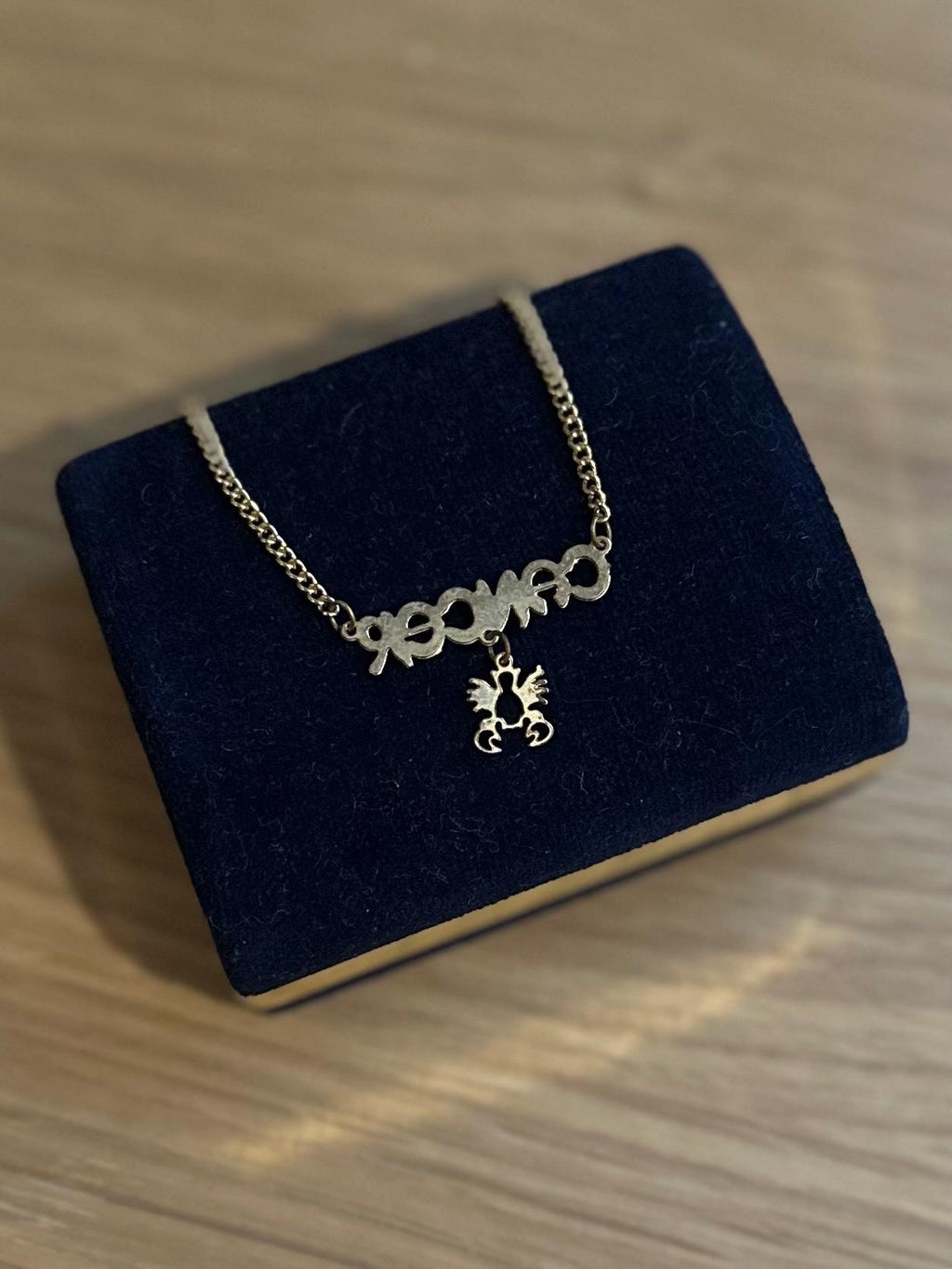Vintage Midcentury Zodiac Cancer Crab Gold Tone Pendant Necklace 17.4” June 22 - July 22 Astrology