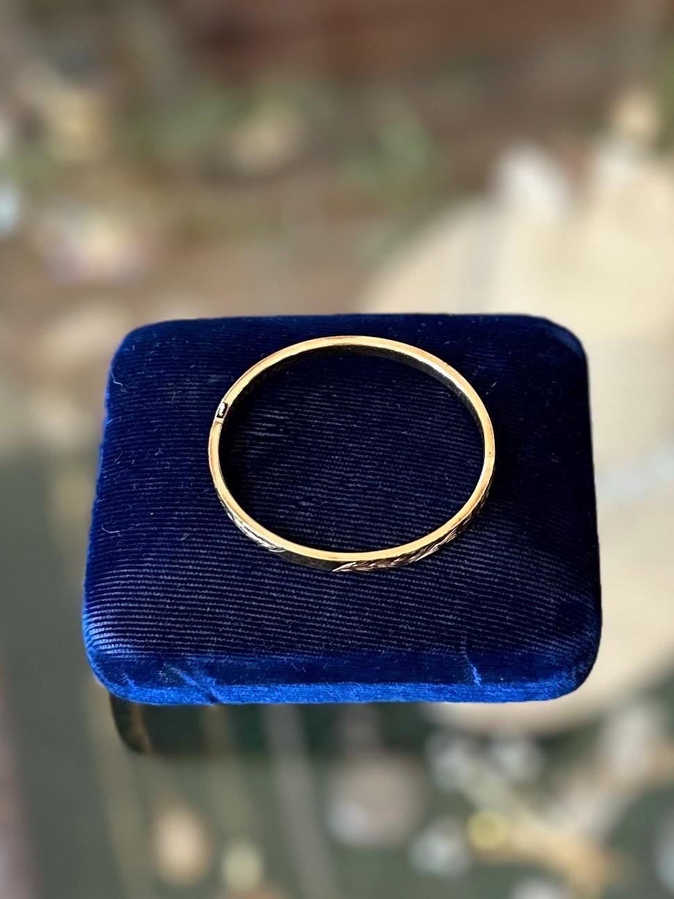 Beautiful Vintage 14k Yellow Gold Hand Engraved Etched Baby Bangle Hinged Bracelet Infant
