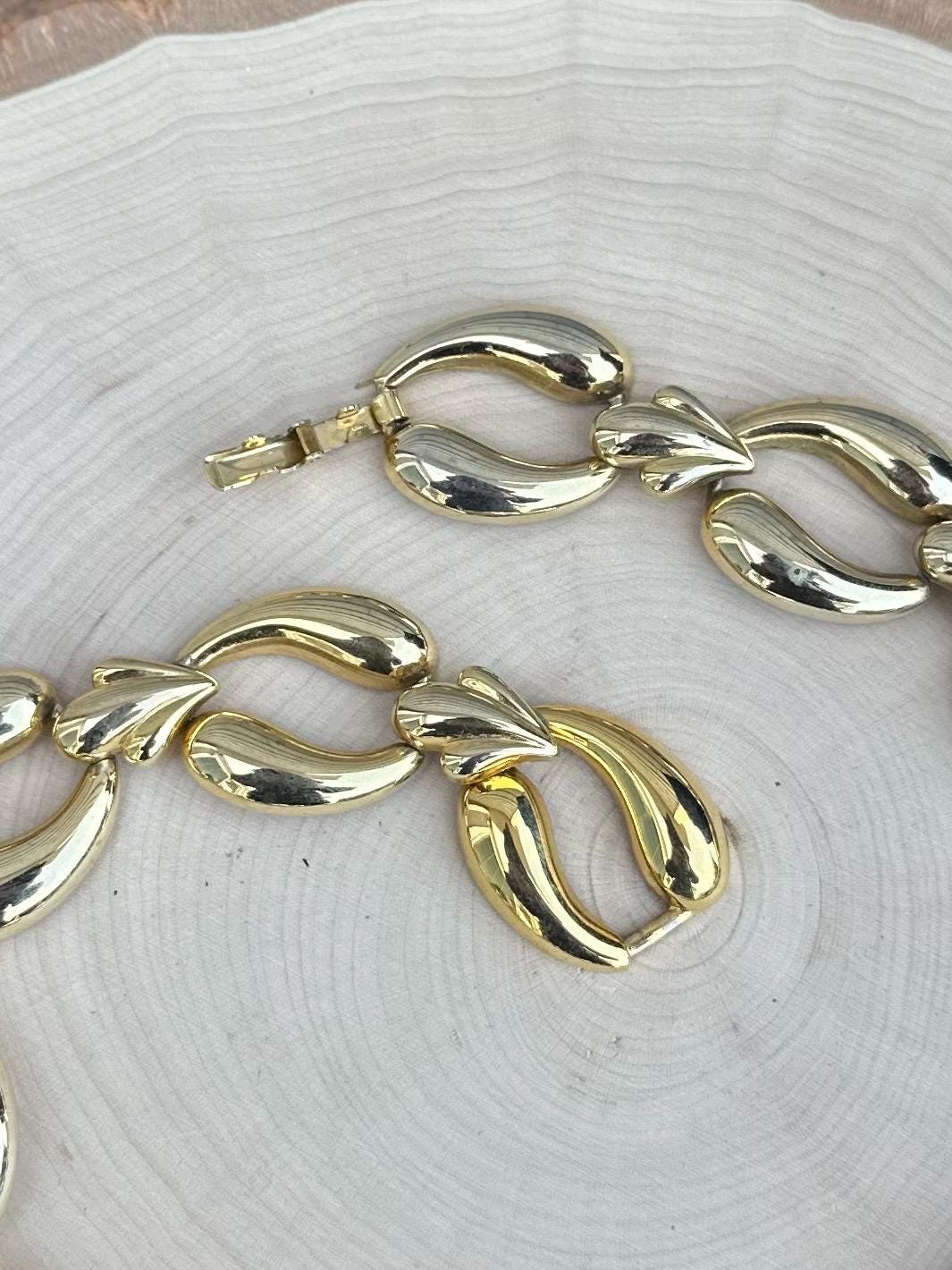 Vintage 1980s Chunky Gold Tone Bold Link Chain Collar Necklace 17.75" Statement