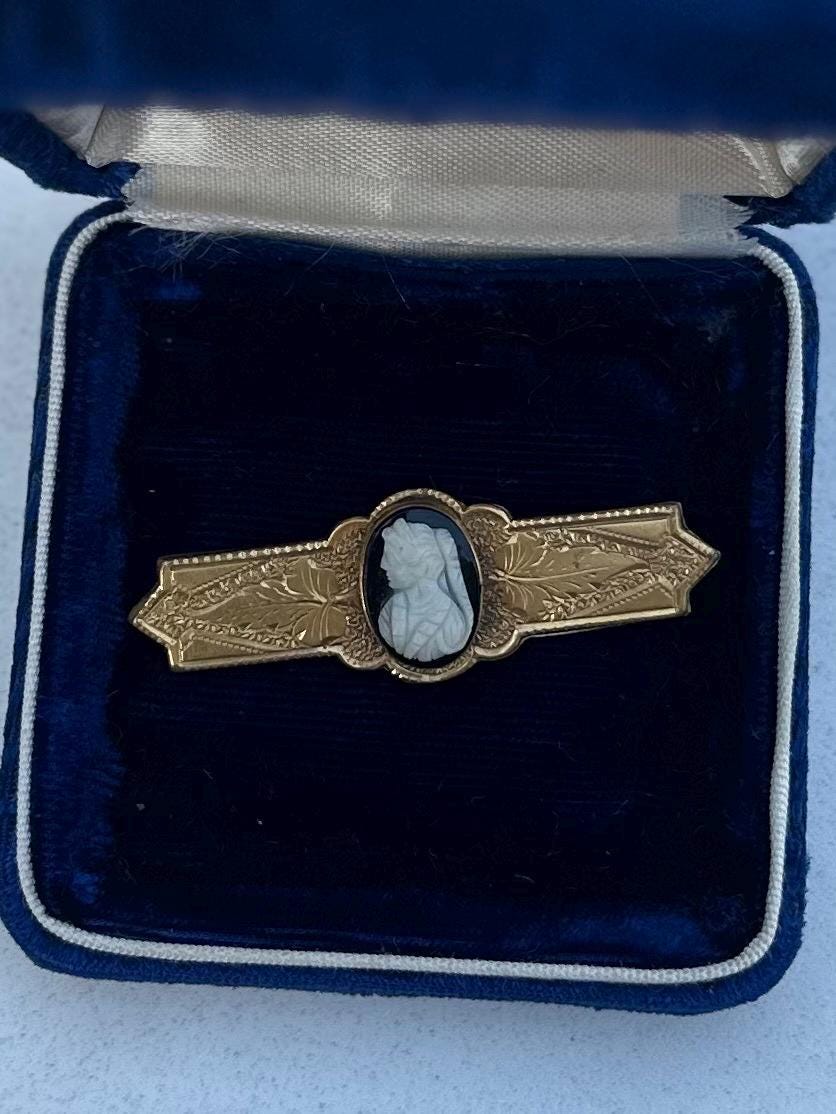 Antique Victorian Hand Engraved Gold Filled Black & White Cameo Hardstone Bar Pin Brooch C-Clasp