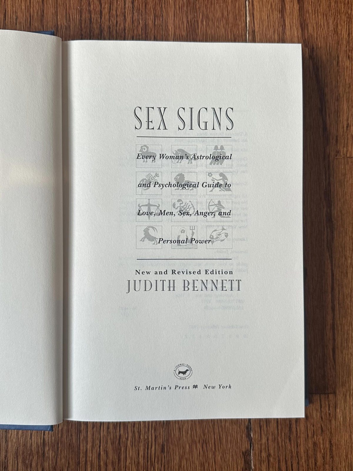 1996 Sex Signs: Every Woman's Astrological & Psychological Guide Hardcover Book