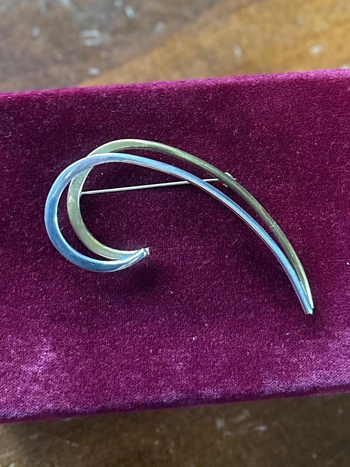 1980s Signed TAXCO Mexico TN-72 Sterling Silver Two Tone Modernist Swoop Swirl Brooch