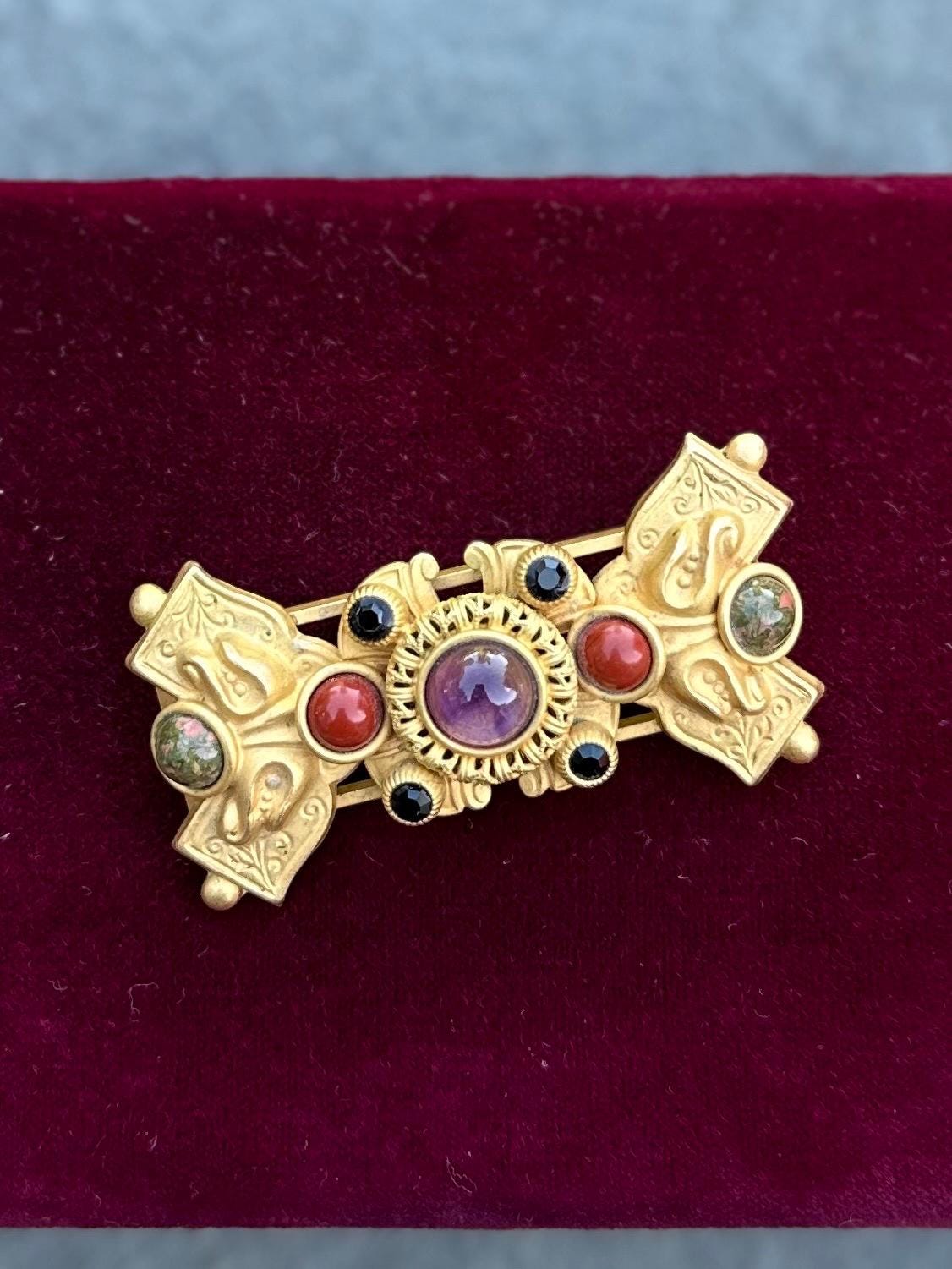 Vintage 1990s Signed NATASHA STAMBOULI Etruscan Revival 18k Gold Plated Amethyst Carnelian Onyx Agate Brooch Pin