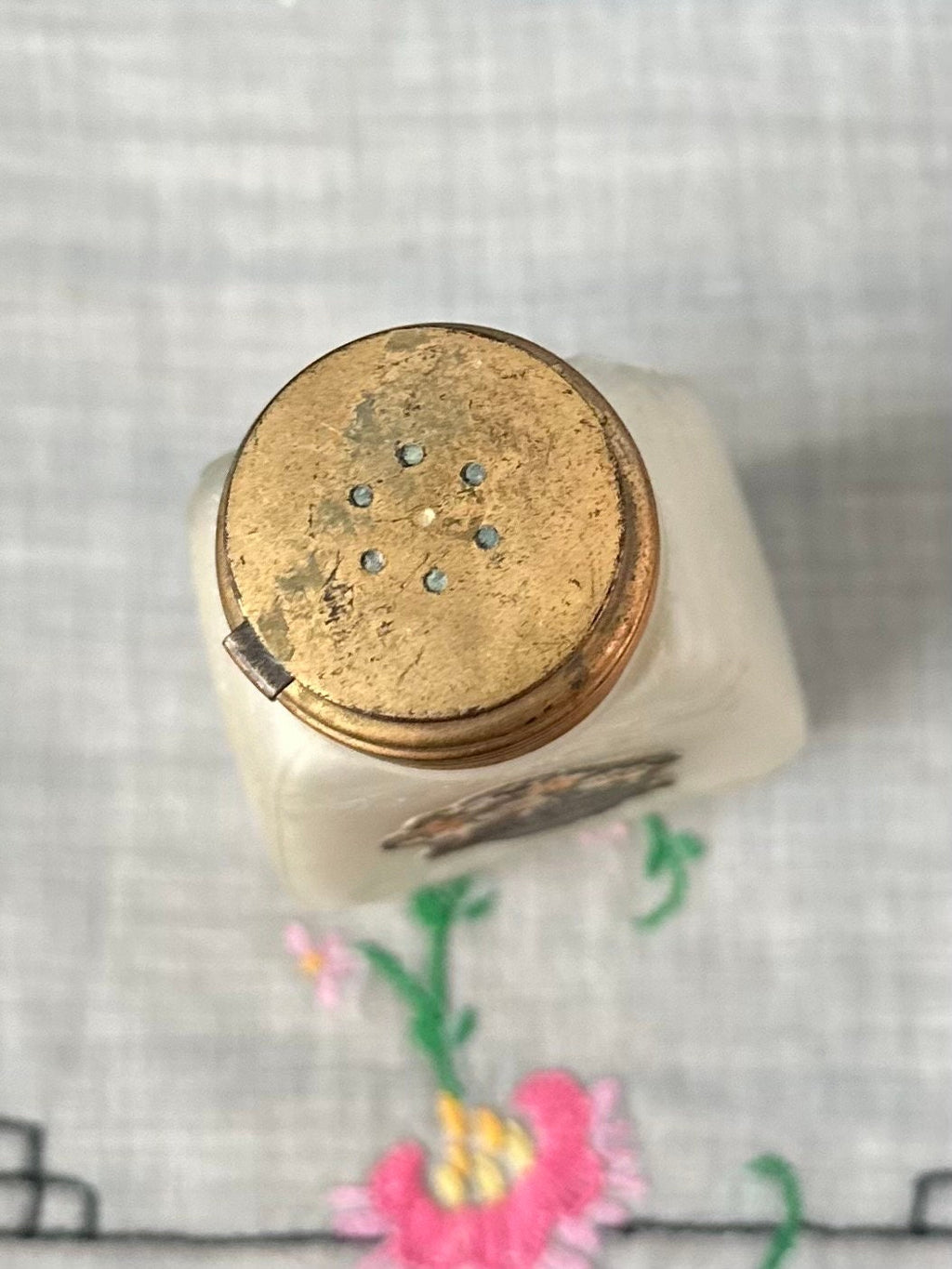 Antique 1910s Luxor Bouquet Armour and Company Chicago USA Glass Powder Bottle Vanity RARE