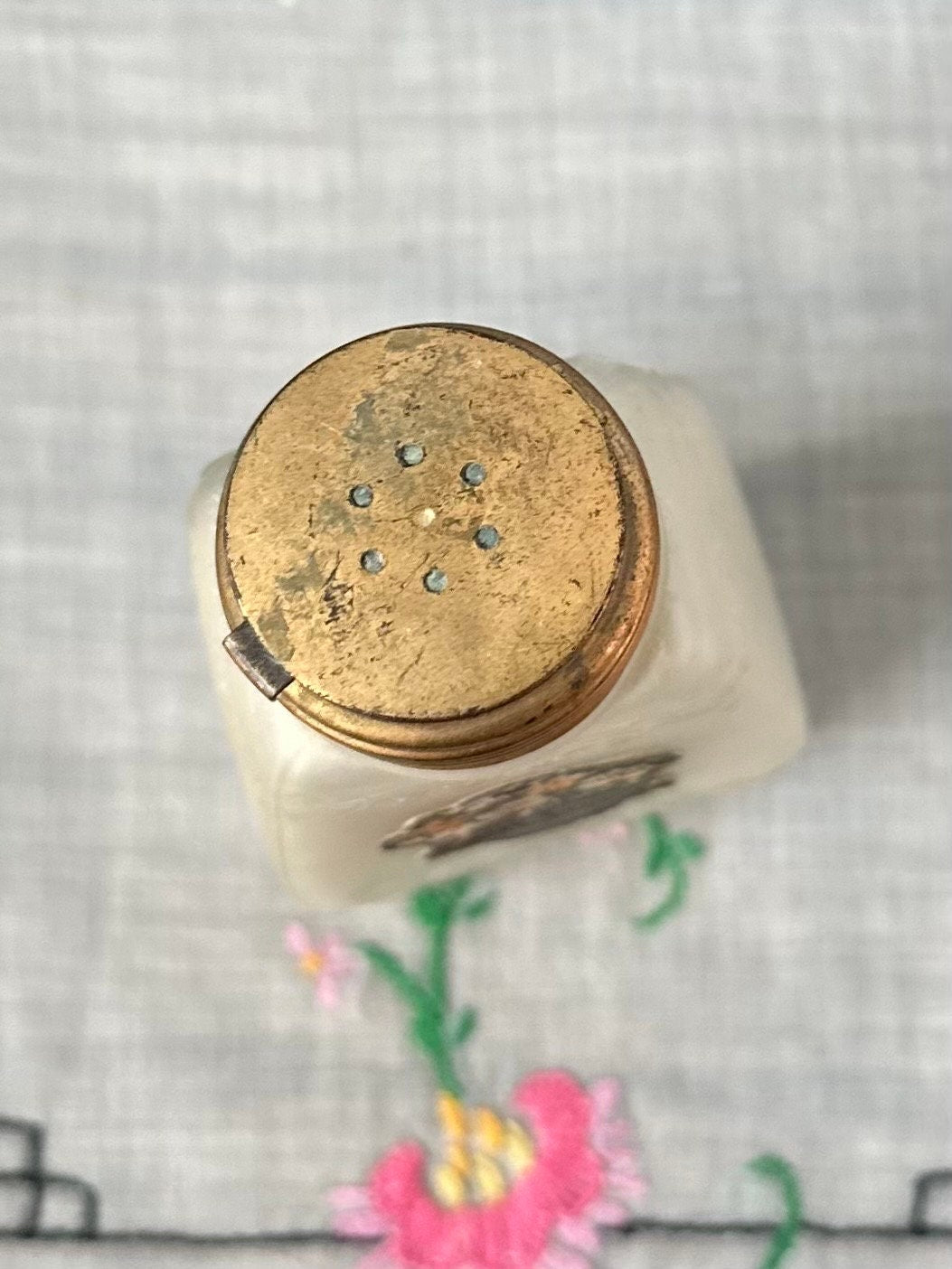 Antique 1910s Luxor Bouquet Armour and Company Chicago USA Glass Powder Bottle Vanity RARE
