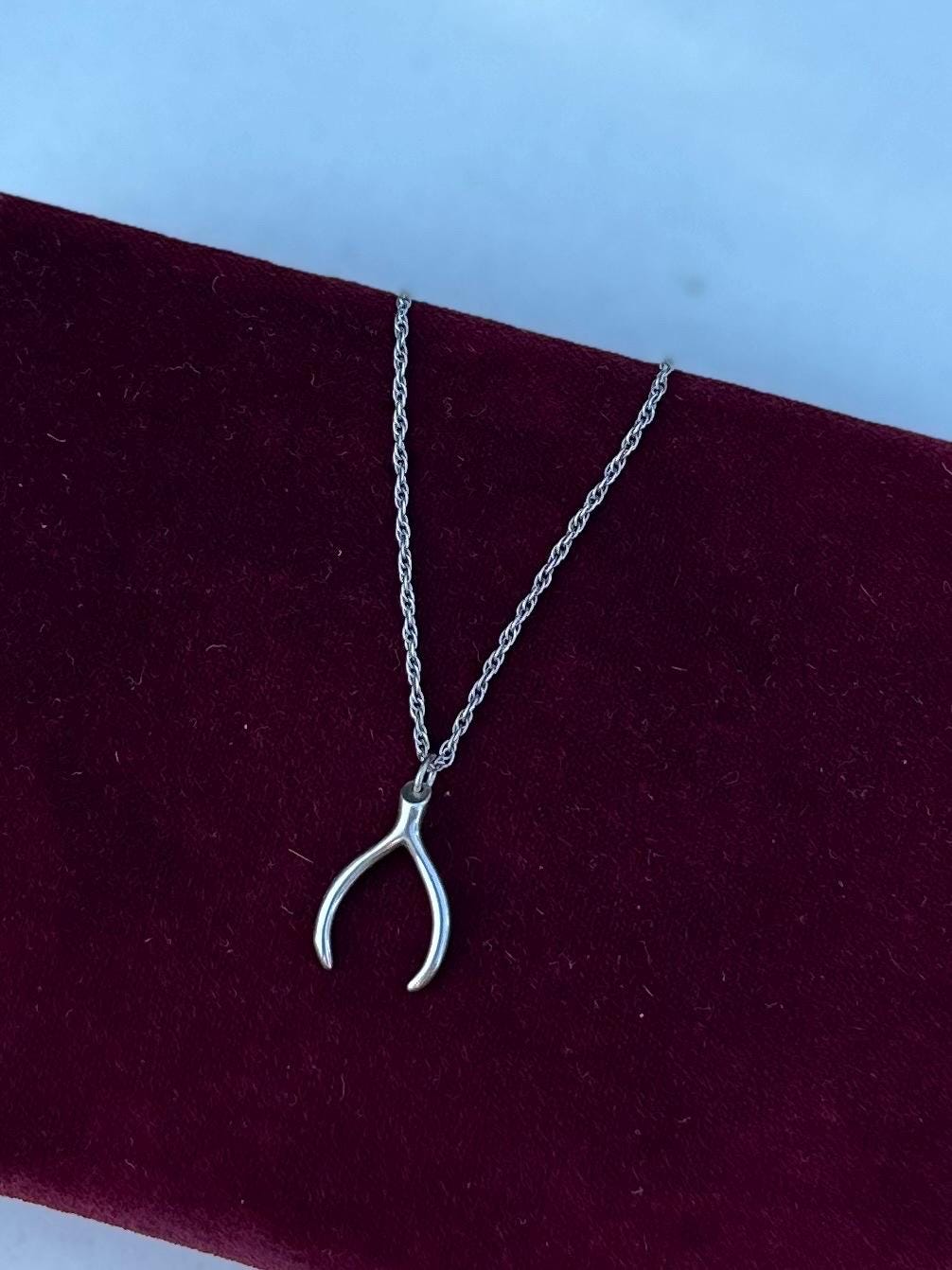 Vintage Sterling Silver Wishbone Luck Pendant Necklace 18.5”
