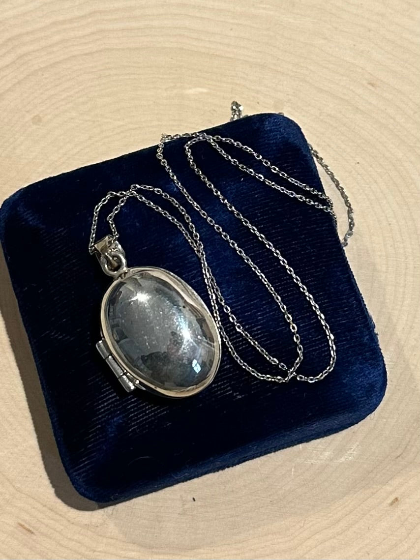 Vintage Signed Taxco TT-44 Mexico Sterling Silver Puffy Oval Locket Pendant Necklace