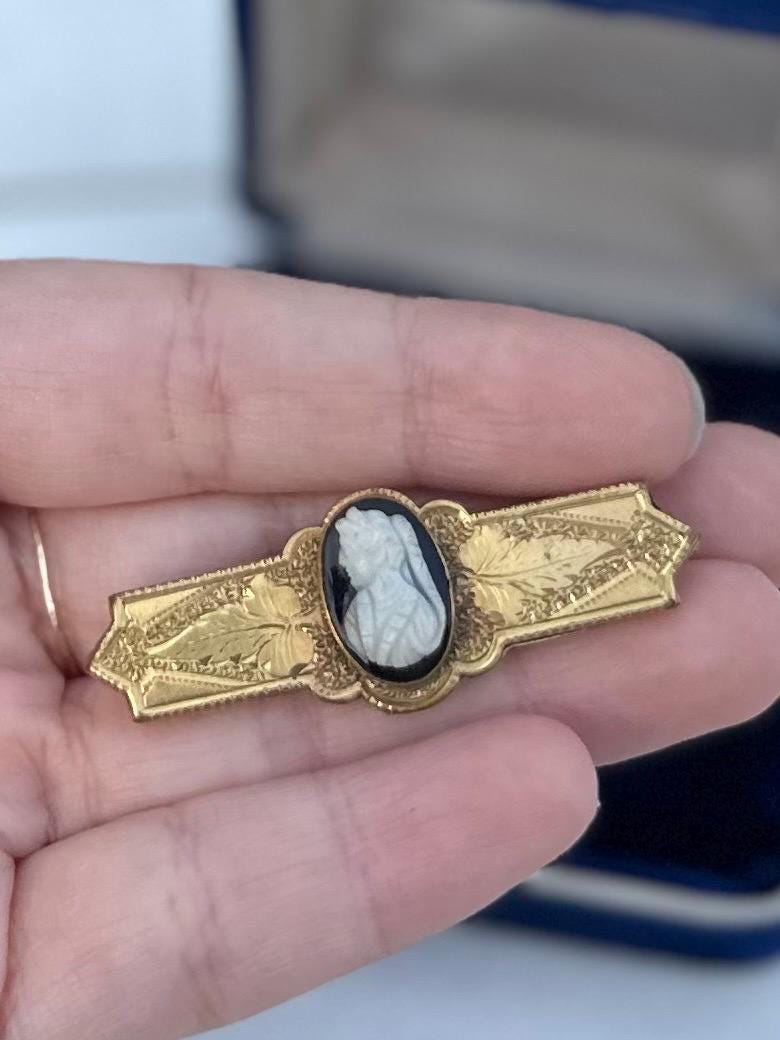 Antique Victorian Hand Engraved Gold Filled Black & White Cameo Hardstone Bar Pin Brooch C-Clasp