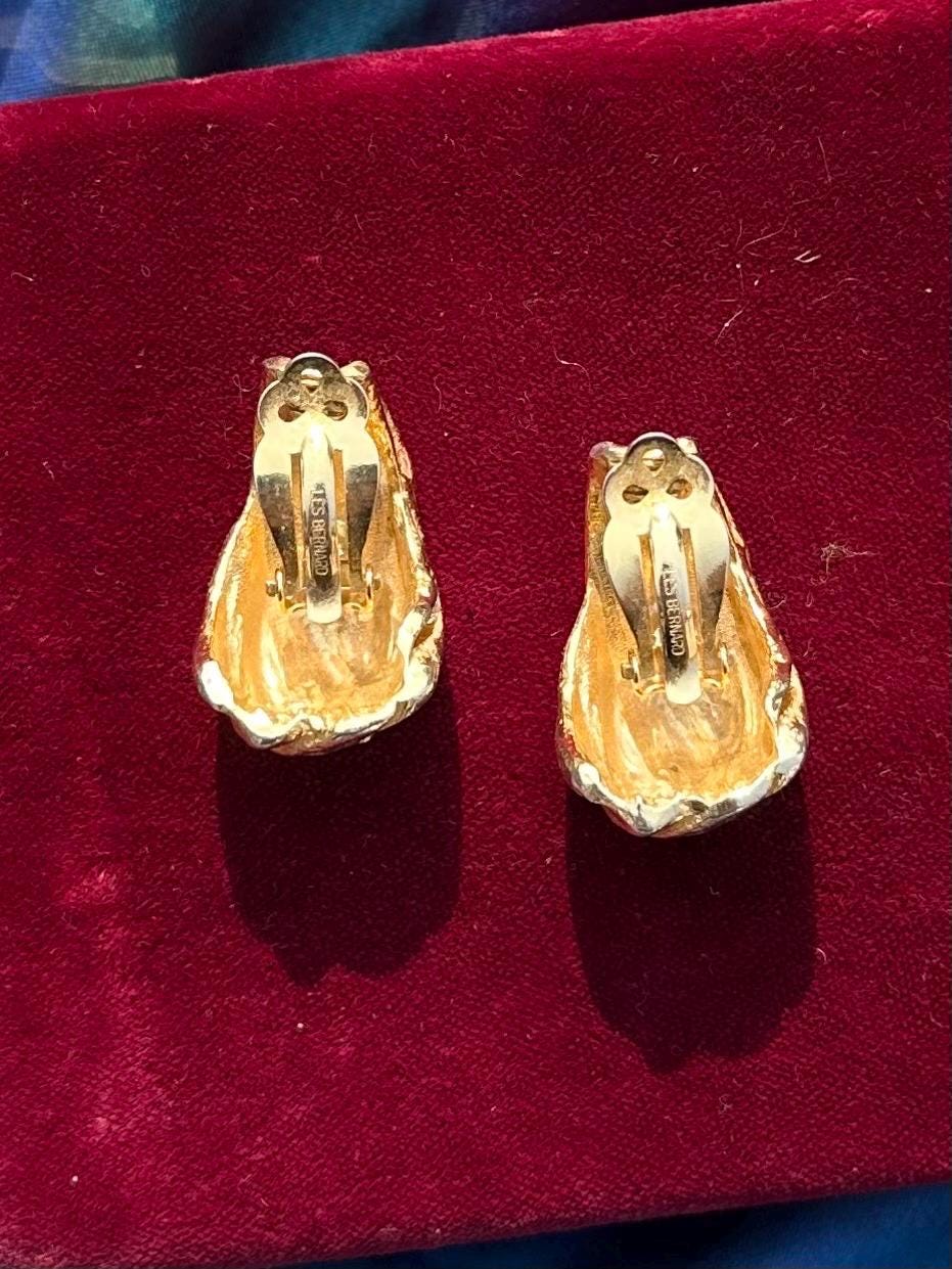 Vintage 1980s Signed LES BERNARD Brutalist Abstract Gold Tone Statement Clip-on Earrings