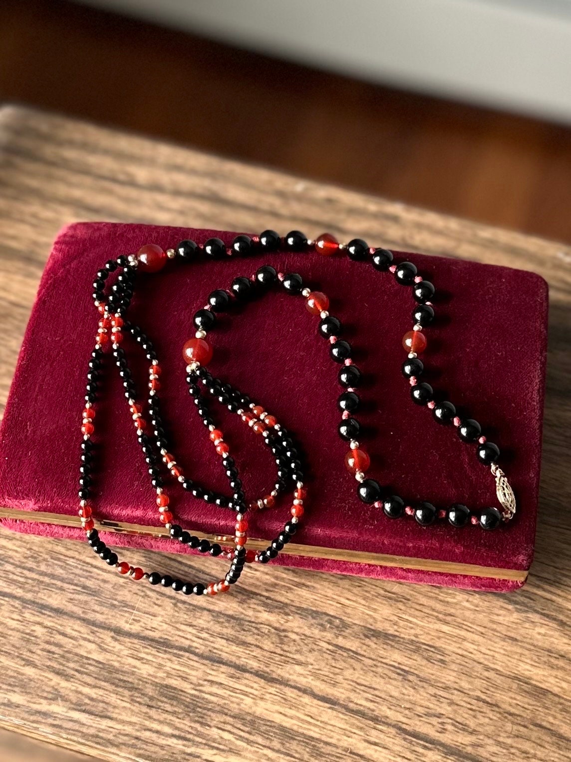 Vintage Genuine Black Onyx & Carnelian Beaded 1/20 14k GF Gold Filled Necklace Fish Hook Clasp