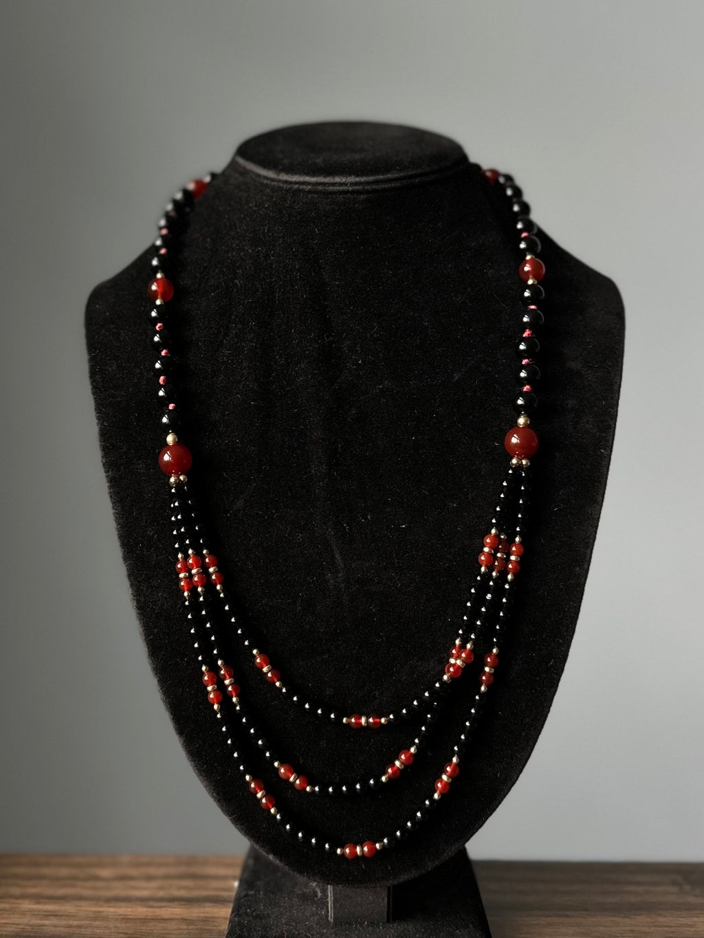 Vintage Genuine Black Onyx & Carnelian Beaded 1/20 14k GF Gold Filled Necklace Fish Hook Clasp