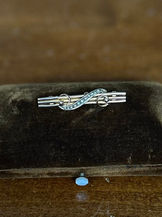 Antique Victorian Edwardian European 9ct Yellow Gold Seed Pearl Bar Pin