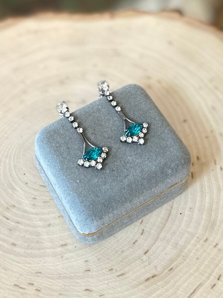 Vintage Midcentury Clear & Teal Marquise Rhinestone Pierced Fan Dangle Earrings