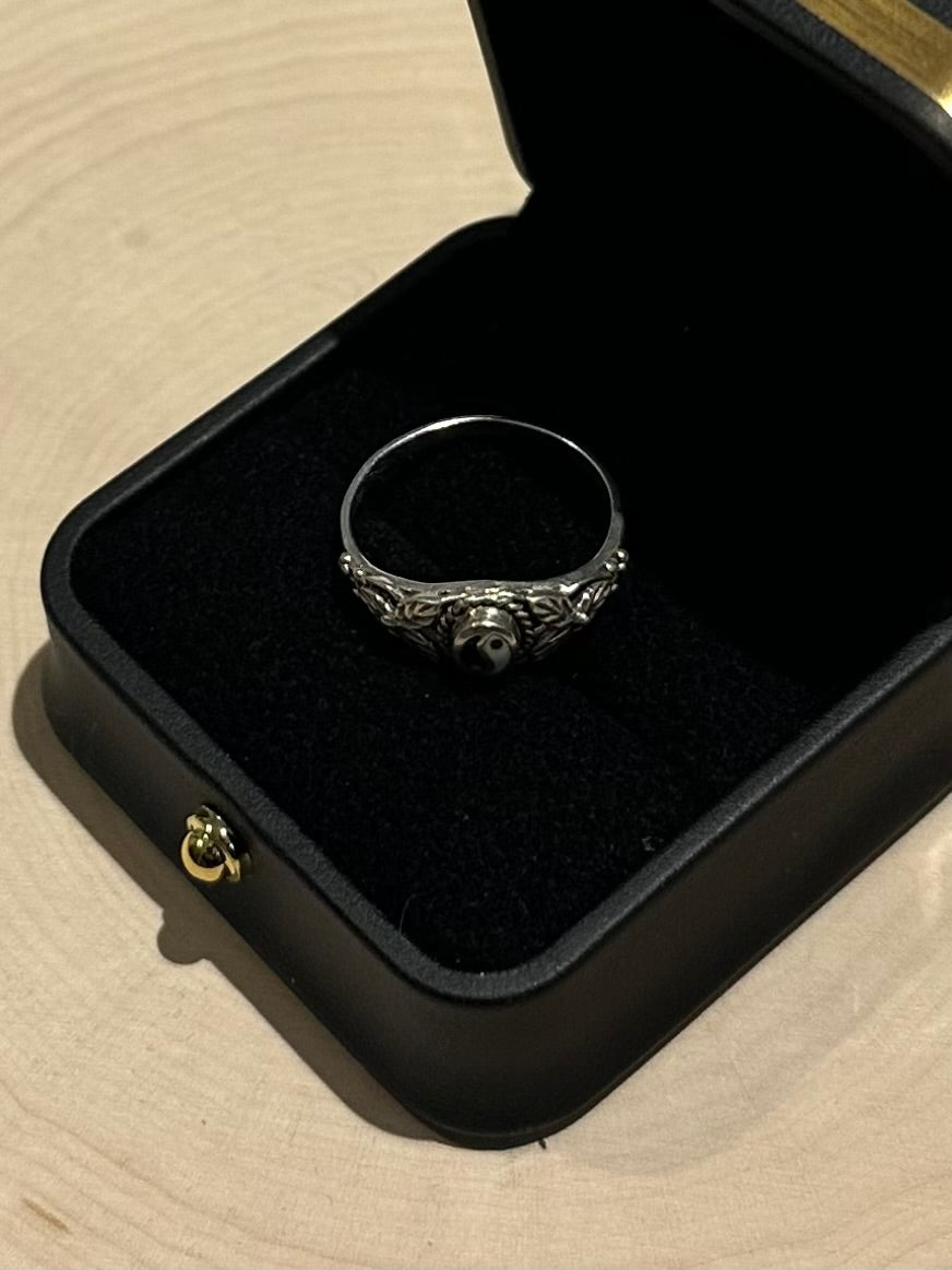 Vintage Sterling Silver Yin & Yang Ring US Size 8 1/4